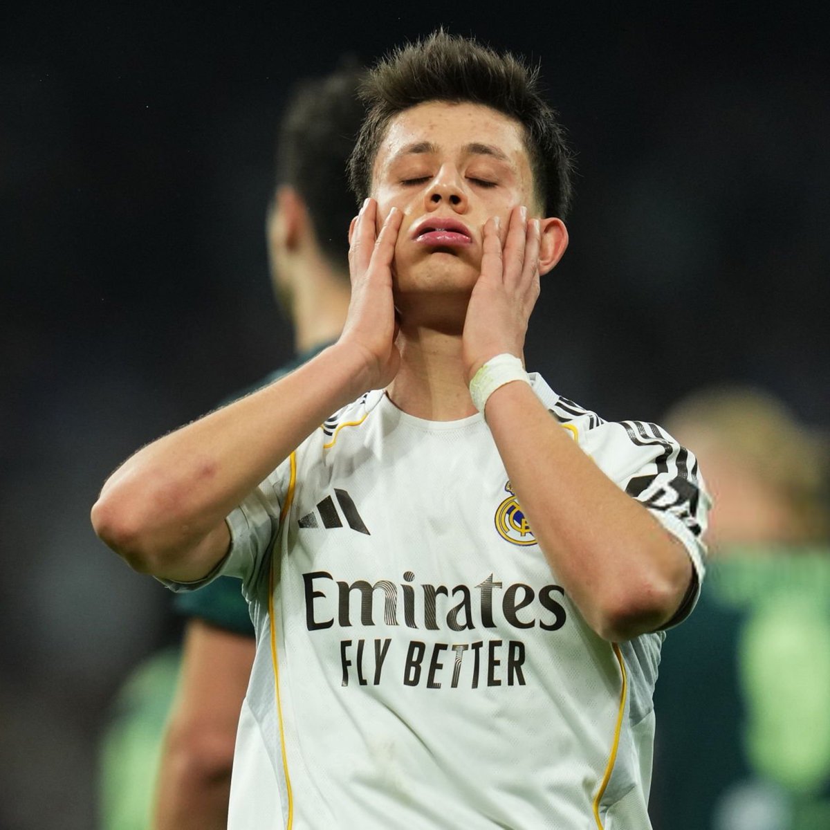 Vibes Foot tweet media