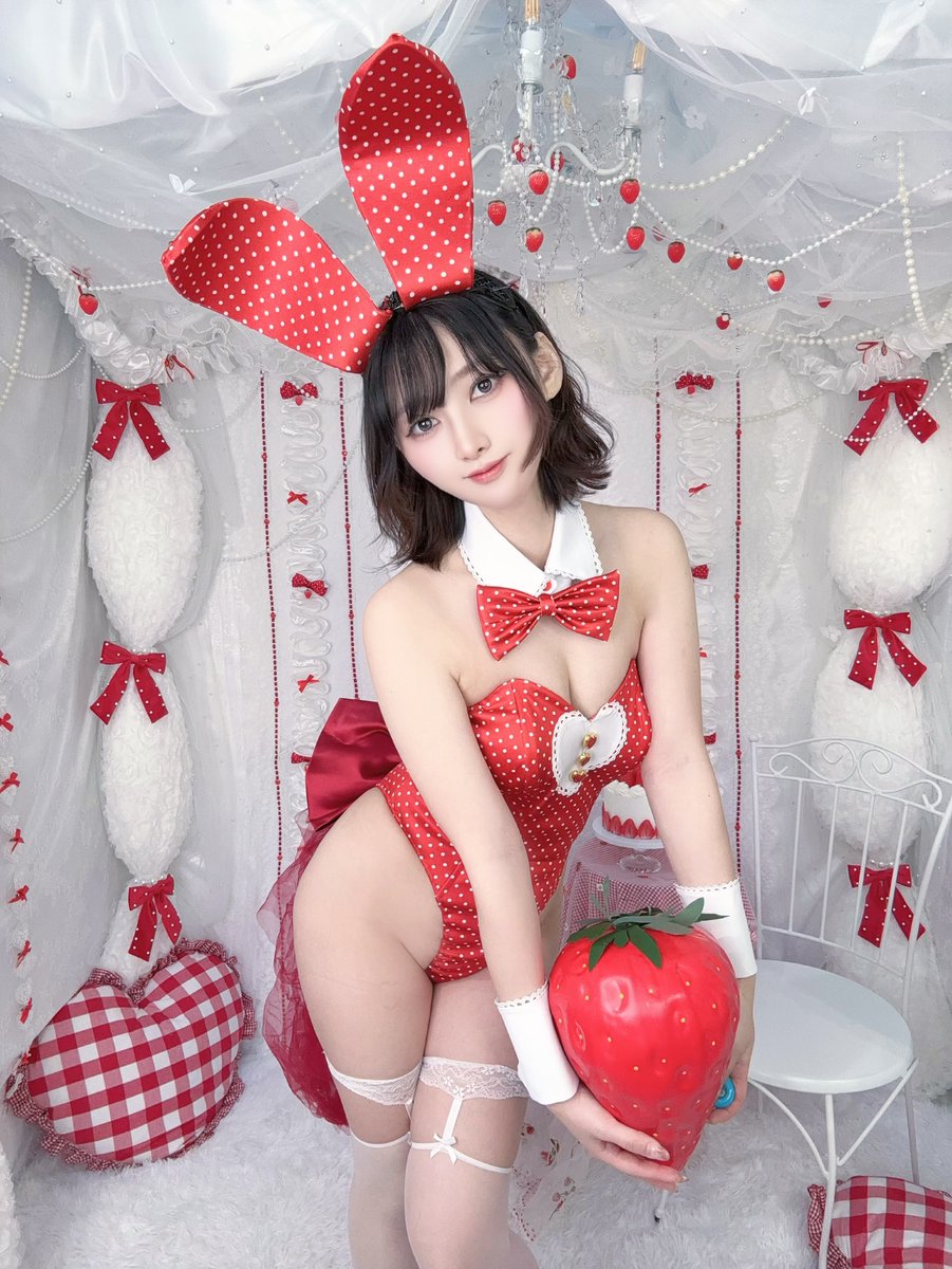 motoayus2's tweet photo. ストロベリーバニー🍓 https://t.co/mUDyZkfLQf