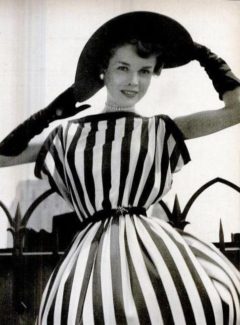 Clothes in Books tweet media