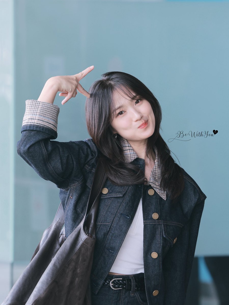 🎀260312🎀 김혜윤 GMP출국

#KimHyeYoon #김혜윤