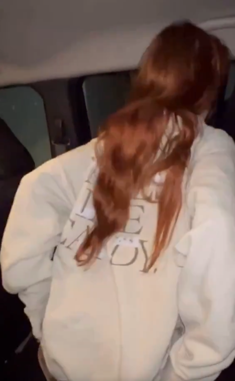 Júh Gomes tweet media