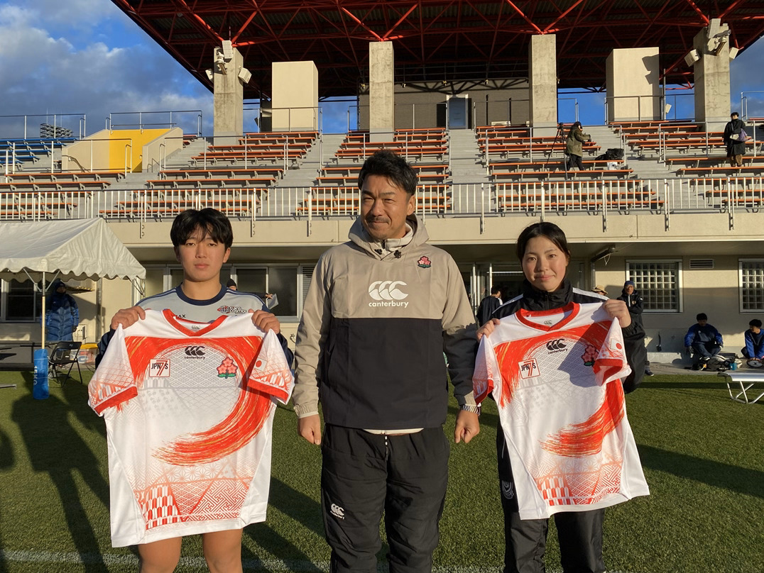 JapanRugbyMinna's tweet photo. #Xエリアユースラグビー in 富山 開催🎉

十分な練習機会のない高校世代を中心に、大人数でのプレー体験でラグビーの魅力を存分に感じるイベント🏉

講師は元男子日本代表 #小野澤宏時 さん、元女子日本代表 #横山里菜子 さん🌸

詳細はこちら💁
https://t.co/qlsadyiqi9

#みんなでラグビー https://t.co/rIhDmYf9OJ