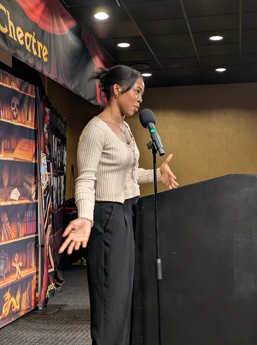 ashlandpp's tweet photo. Back from AWP &amp; still feeling grateful to have seen all you great literary folk.

Here are some highlight photos from our Wednesday reading at Poe's Magic Theater.

#awp #brucebond #valerieperreault #kiannagreene #ashlandpoetrypress  #poetryreading #chuckcarlise #offsitereading https://t.co/CbPztJ17ZV