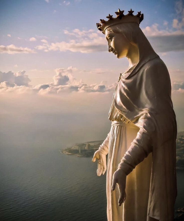 Timeless ✠🇻🇦 tweet media