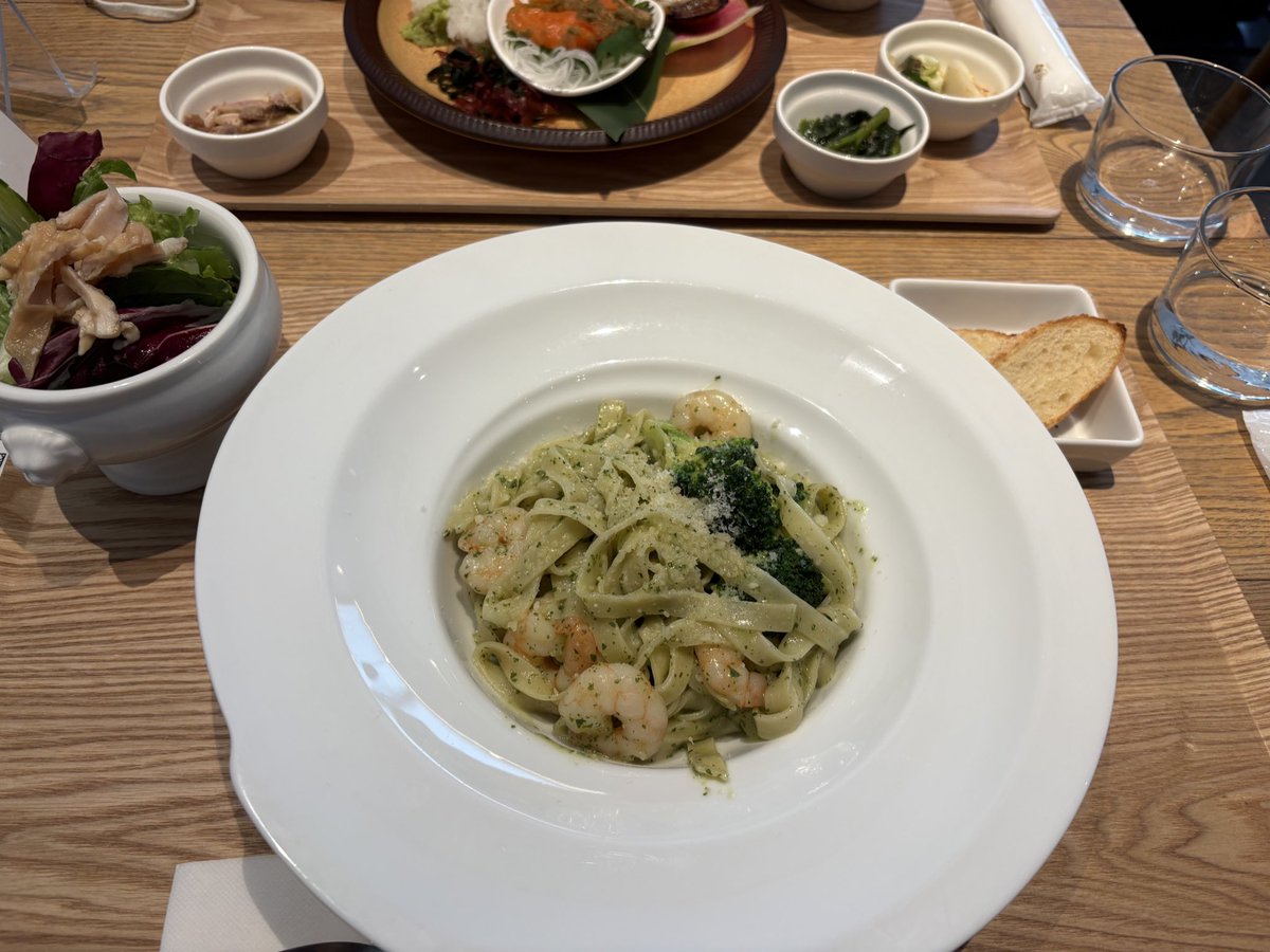 eagle_eripyon's tweet photo. パスタの中でもジェノベーゼが
イチバンスキ♡ https://t.co/qMW6K0kY0y