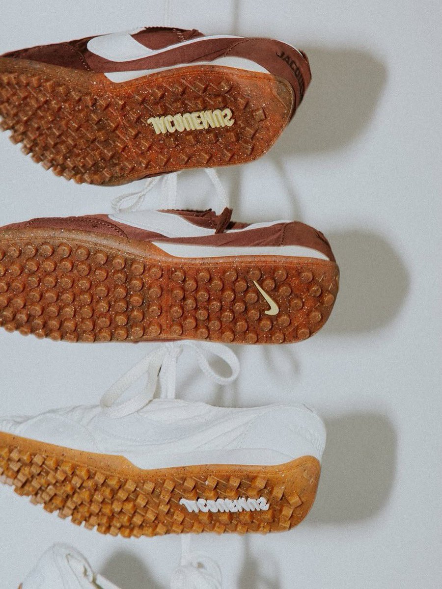 Jacquemus x Nike Moon Shoe SP の新色が国内3月16日（月）9:00 より