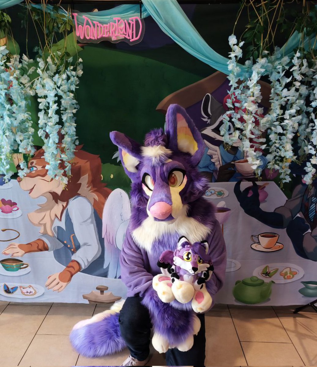 Stolasdarling's tweet photo. 💜 New Fursuiter in Town! 💜
A wild Stolas has appeared! 
Try and catch a glimpse of this sly purple fox as he wanders around the concrete forests of Canada! 

Maker: @Eelowyn

#furry #furryfandom #fursuiter #purplefox #purplegang #vancoufur2026 #vancoufur https://t.co/3ioPlqzTSB