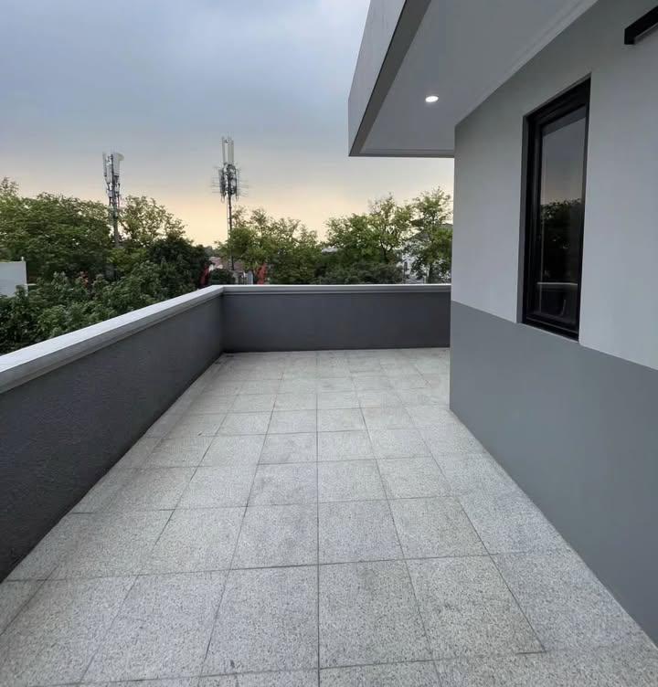 YuliaY72168's tweet photo. 🏠 One Gate System

🛡 Keamanan 24 Jam &amp; Bebas
      Banjir

 📝  Legalitas: Lengkap (SHM, PBB,
       IMB)

💰 1,650 M

✅ Free 3 Unit AC
✅ Free Kitchen Set
✅ Free Sofa

Detailnya DM atau hubungi 
089504741050 https://t.co/0adx79WIev