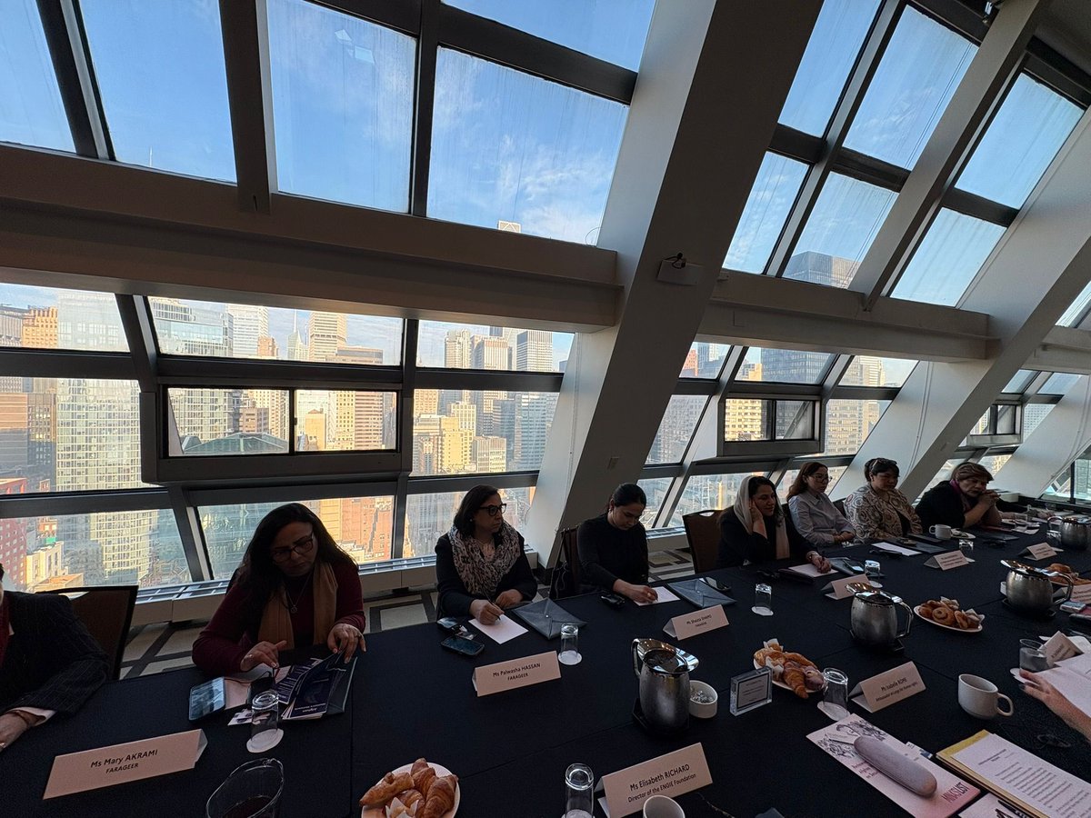 FARAGEER/فراگیر tweet media