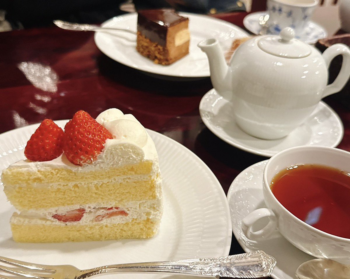 naominkubo's tweet photo. 【ケーキ薬膳】

お疲れにはモンブラン
イライラにレモンケーキ
カサカサにはチーズケーキ
熱ごもりほてりに抹茶ケーキ
目の疲れにはキャロットケーキ
情緒不安定にチョコレートケーキ
お腹の元気がない時はアップルパイ
落ち込み不安感不眠にはエッグタルト
自律神経の乱れにいちごショートケーキ https://t.co/P8CKHdgdmy