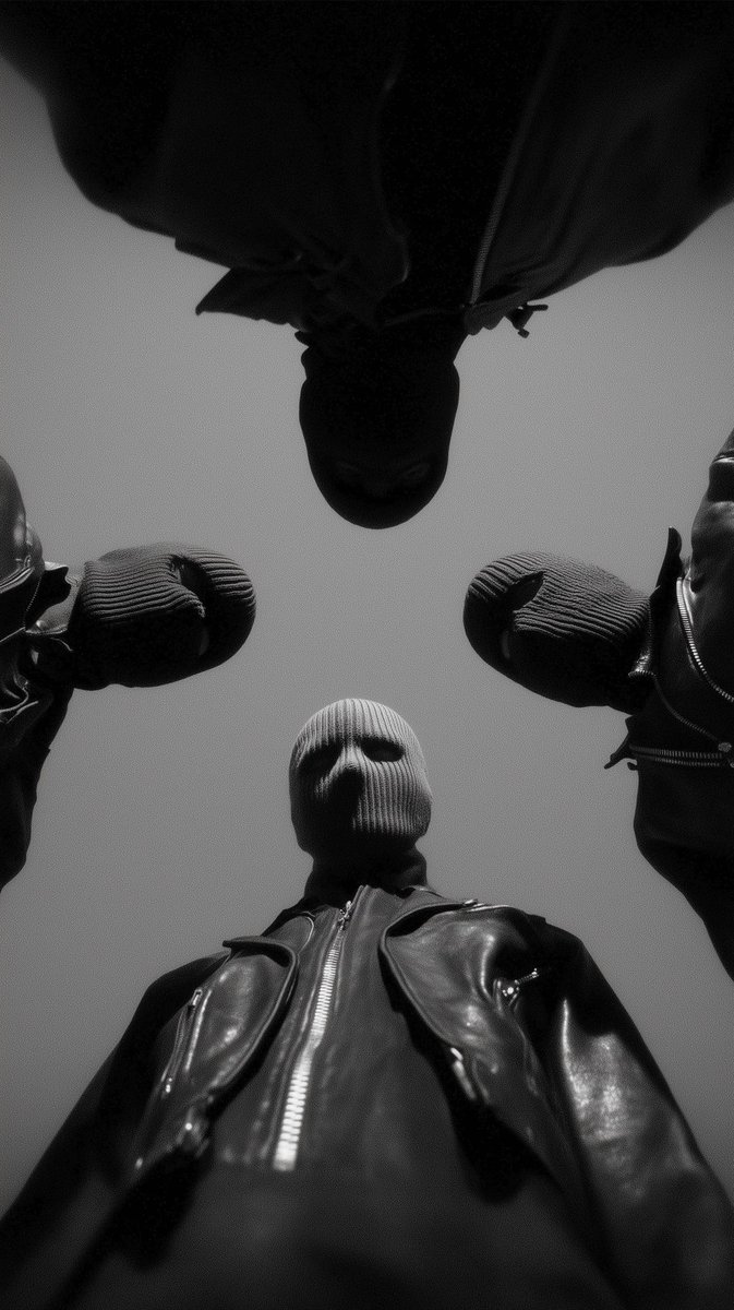Artzchillect tweet media