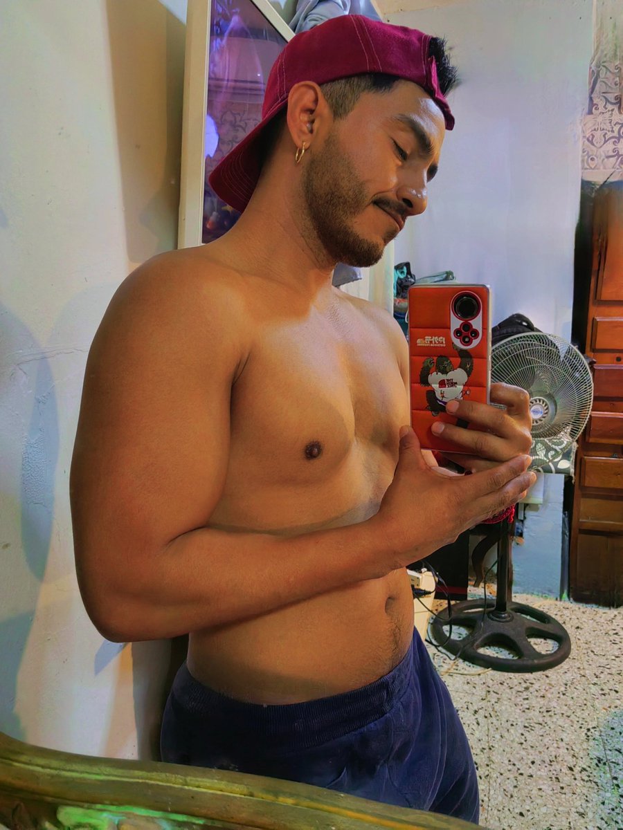 Ivan Segovia (@onlymx) on Twitter photo 