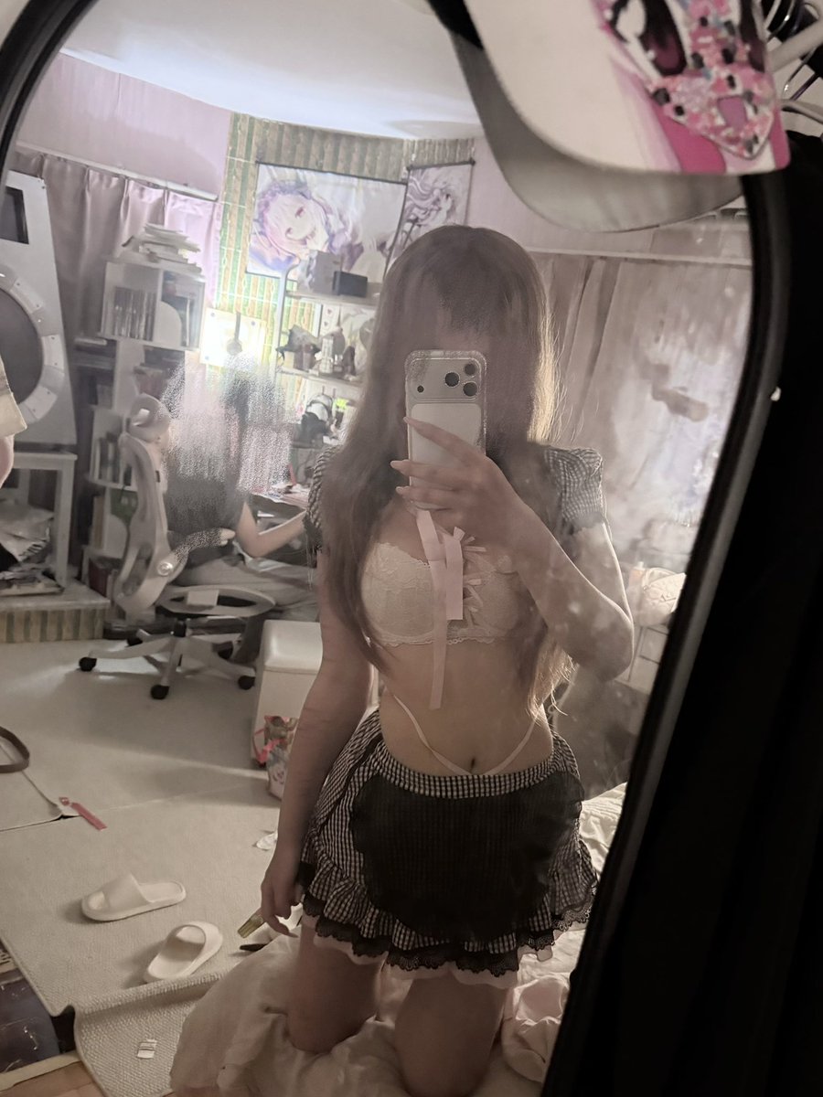 PasTTER* tweet media