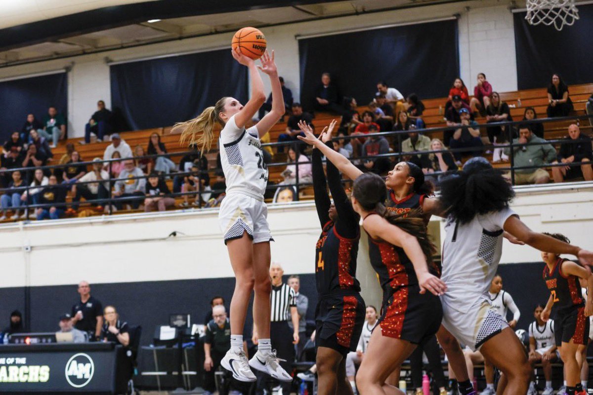 Aaron Woliczko tweet media