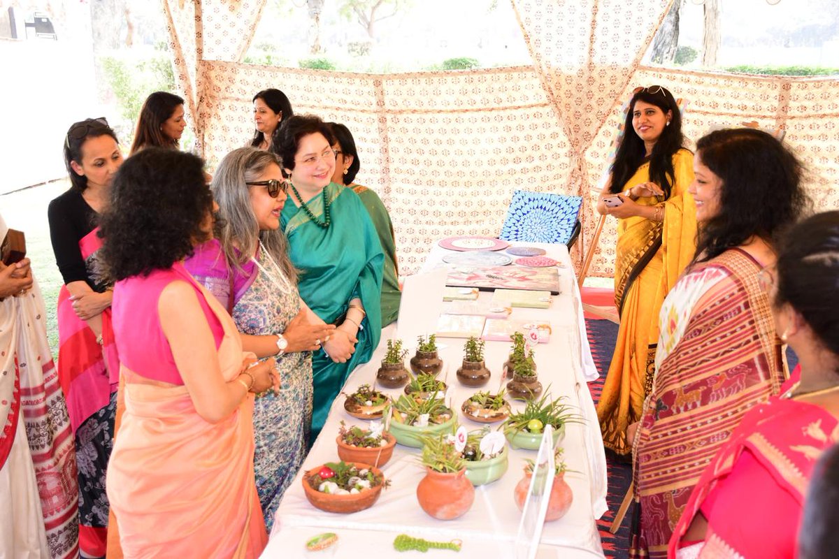 ProDefLko's tweet photo. Celebrating Women, Touching Lives

#StrikeOneAWWA commemorated #InternationalWomensDay2026 with motivational talks and Hunar Haat at #Mathura. Mrs Rajitha Hariharan, #ZonalPresident #StrikeOne AWWA appreciated the entrepreneurs for their artistry and ingenuity. 

(1/2) https://t.co/coEG59kIsR