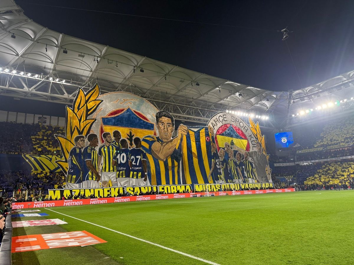 🚨Kalan 9 maç için bilet fiyatlarını düşürün stad cehenneme dönsün Kadıköy yıkılsın. <a href="/Fenerbahce/">Fenerbahçe SK</a>