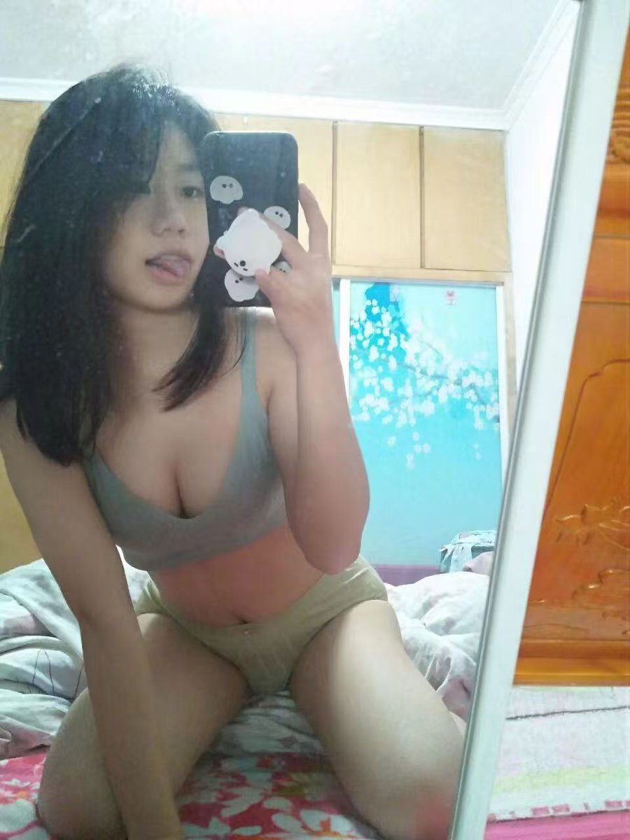 鸡巴套子 骚婊子(私信被封骂我加Q) tweet media