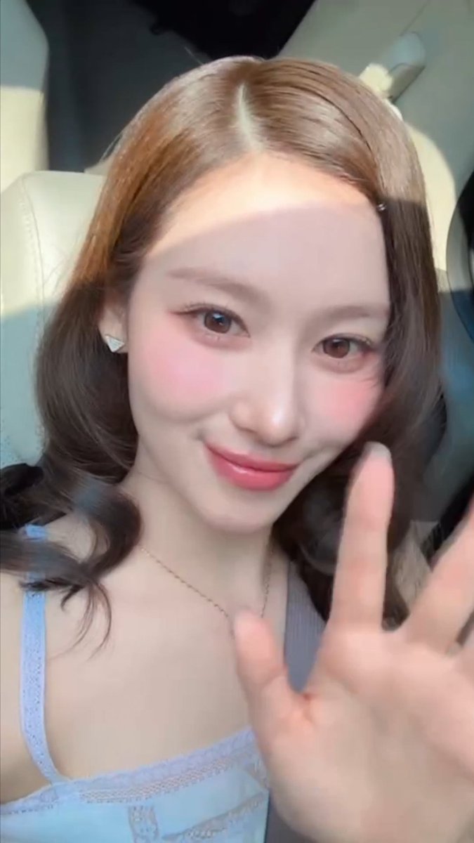 godmitzu's tweet photo. Sana is LIVE after the Prada event https://t.co/zegF6US2b5