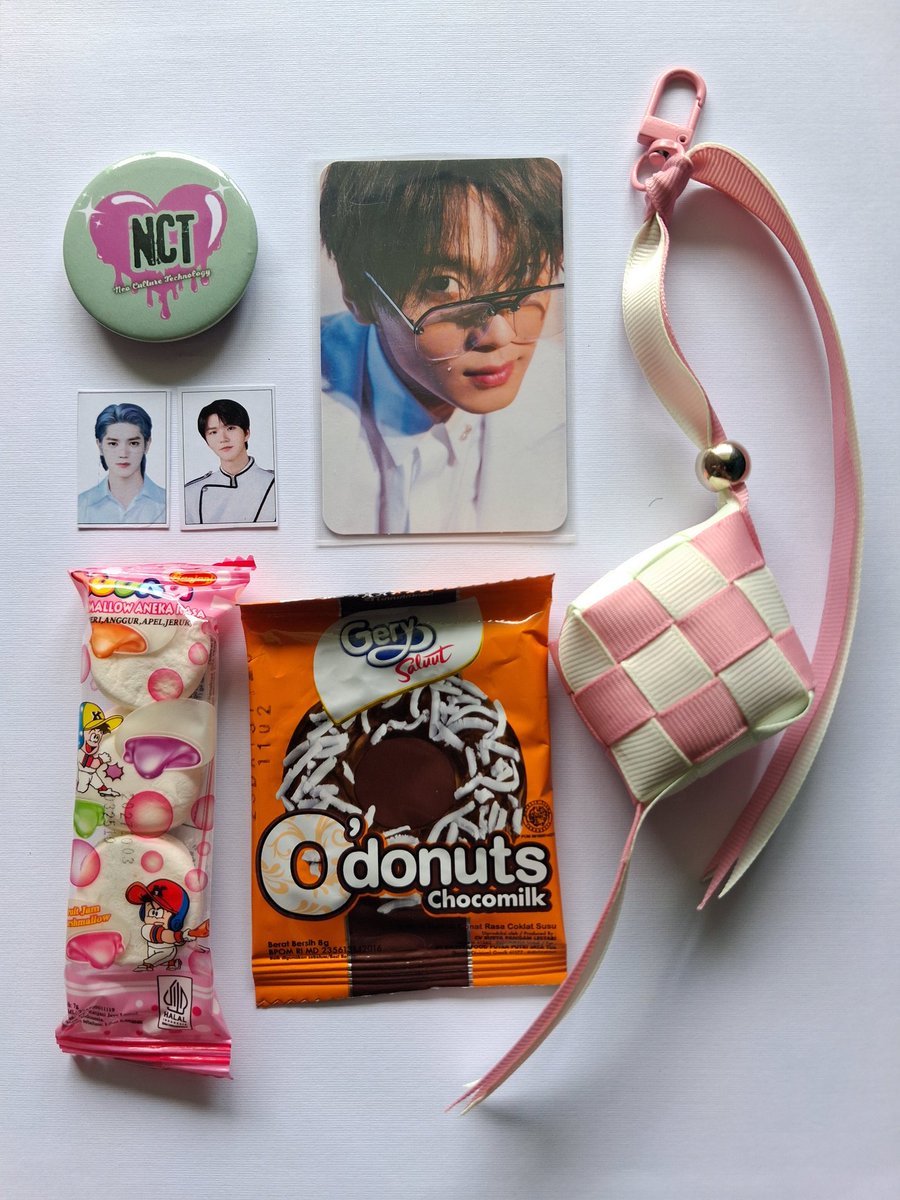 uriyunoyomi's tweet photo. aksjsjskkm freebiesnya lucu bangettt sukaaakkk
ga nyangka bakal dapet pc😭
thank you sooo much kak @suniiesday 😋🫶🏻 https://t.co/VNJv8Y2JVp