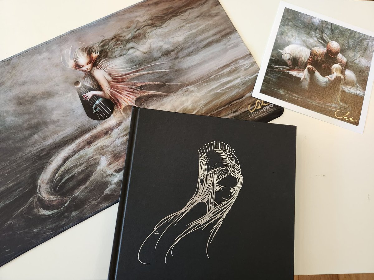 Seb art book has finally arrived and its gorgeous 😍
<a href="/SebMcKinnon/">Seb McKinnon</a>