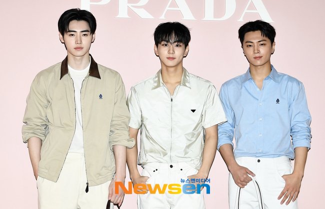 byeol_ice's tweet photo. 260312 프라다 Prada 기사사진 (2)

#성훈 #SUNGHOON 
#정원 #JUNGWON #제이 #JAY https://t.co/zXUKiPBHfK
