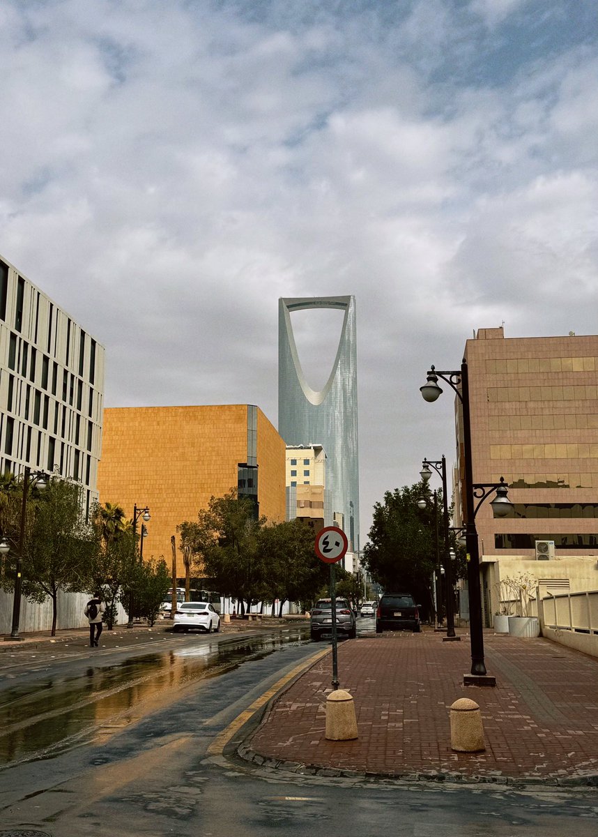 افا 
لأني بسافر تزينين كذا يالعاصمة؟