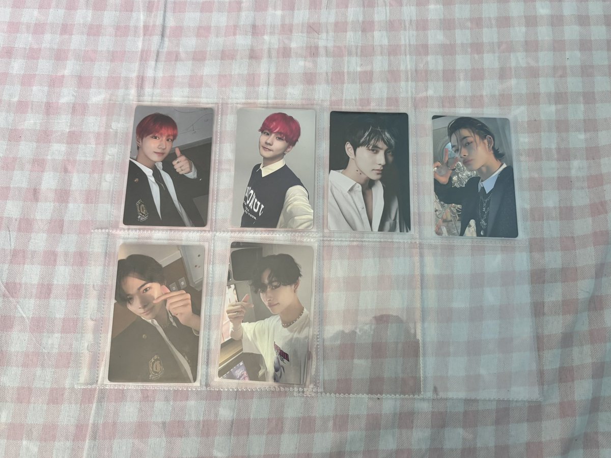 rose_cartz's tweet photo. Baka po may want bumili jan ng Enhypen Photocards huhu badly need funds po para sa ilocos tour namin🥹 name your price nalang po🥹 wts lfb enhypen pcs #enhypen #photocards https://t.co/ykWyfEcaqE