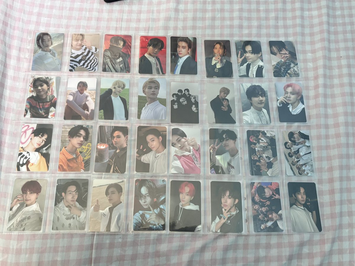 rose_cartz's tweet photo. Baka po may want bumili jan ng Enhypen Photocards huhu badly need funds po para sa ilocos tour namin🥹 name your price nalang po🥹 wts lfb enhypen pcs #enhypen #photocards https://t.co/ykWyfEcaqE