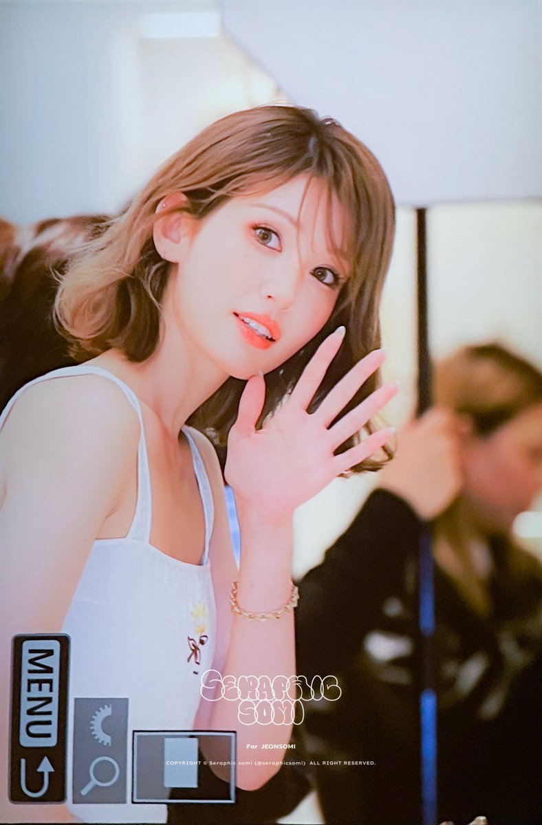 𝐒𝐞𝐫𝐚𝐩𝐡𝐢𝐜 𝐬𝐨𝐦𝐢 tweet media