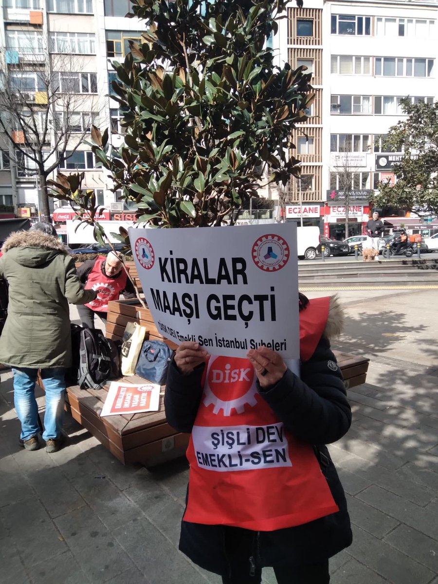 EmekliIstanbul's tweet photo. #EmekliİkramiyesiKazanılmışHaktır https://t.co/I85DJVIwzt