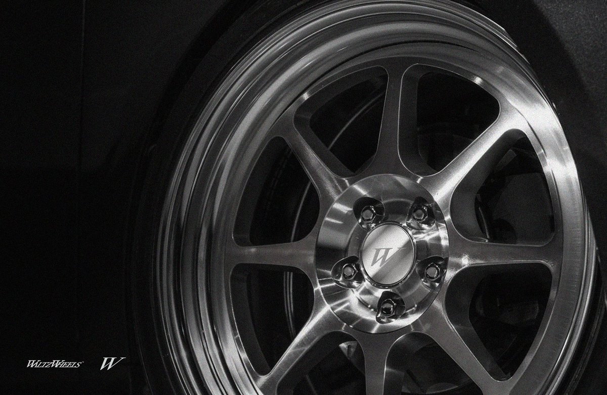 ImageDisplace™ tweet media