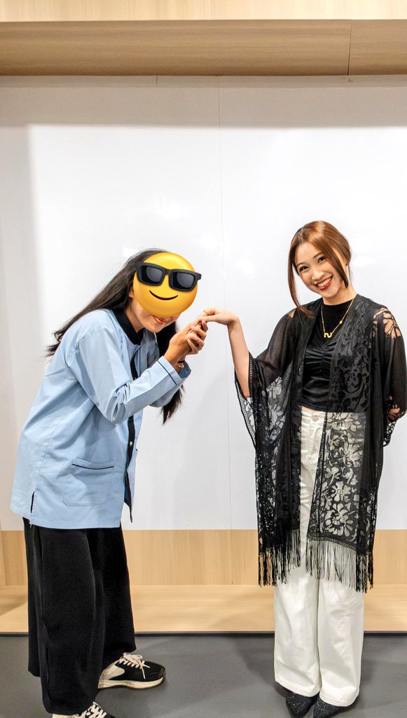 likaliku🧃 tweet media