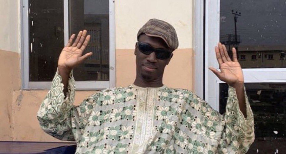 Okechukwu_odd's tweet photo. Someone mistakenly called me today thinking am his boss and begged for 2 days off work and I gave him 1 month 😂😂😂💔💔 https://t.co/xhFy79CX8F