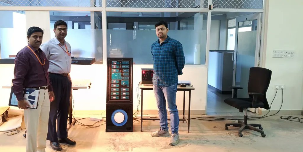 HelloEcosense's tweet photo. #Ecosense has installed a Solar PV Training &amp; Research System and a Solar Grid-Tied Training System at the Department of Electrical and Electronics Engineering, Reva University. @REVAUniversity 

Read more:
https://t.co/hSS7wNEUsR https://t.co/FWdHKqm19r