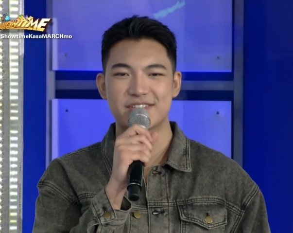 Thank youu always Darren for another happy and complete day with you!! We love youu D!! Enjoy the rest of your day!! See you again tomorrow!! 🤗💚

#DARREN <a href="/Espanto2001/">Darren</a>
#ShowtimeKasaMARCHmo