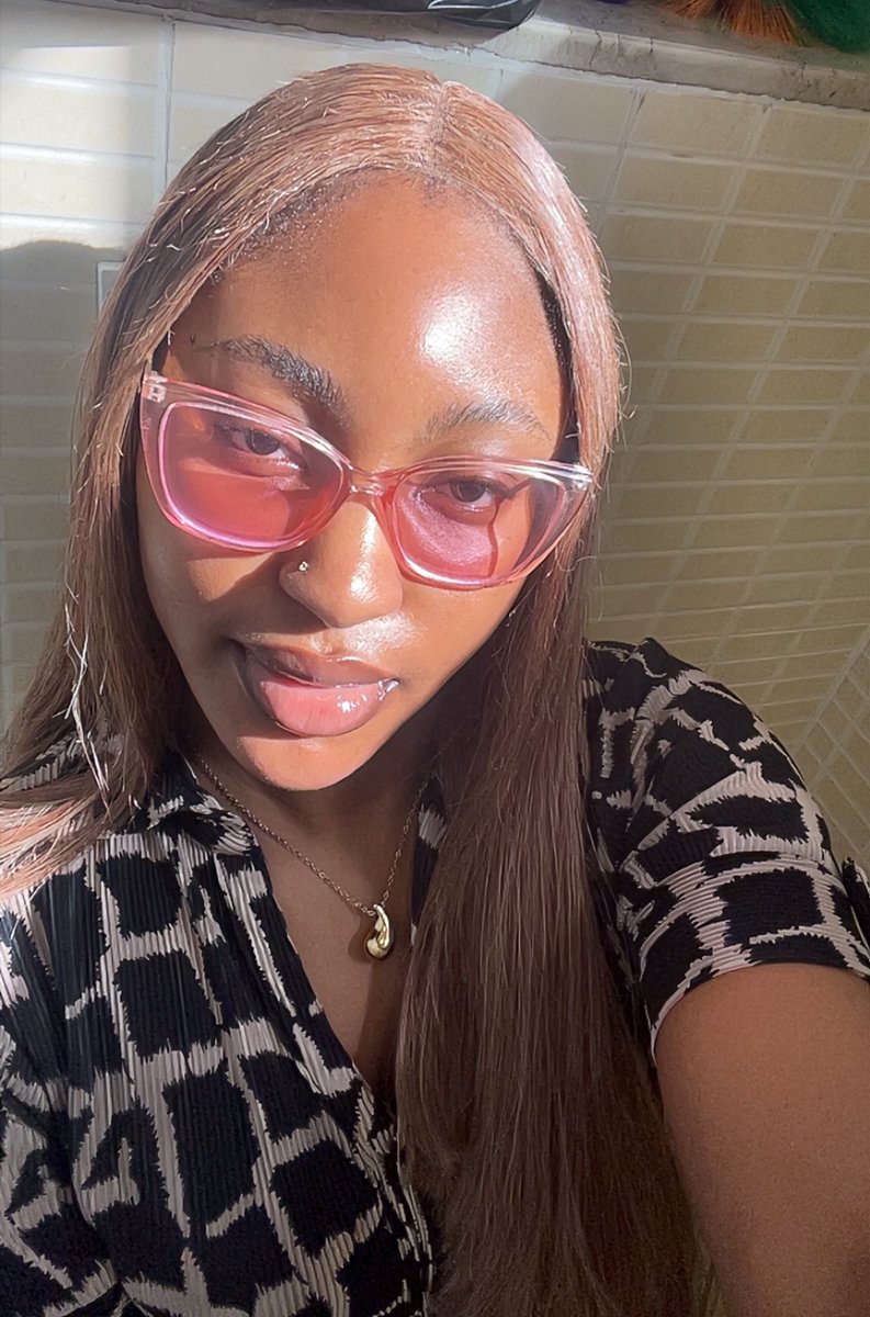 ✨✨Danielle✨✨ tweet media