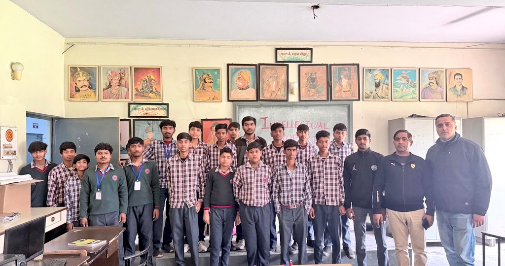 Dir_Education's tweet image. Students of SBV A Block Sultanpuri visited CRRIT, Kanjhawala as part of the #NEEEV Programme @SCERT2021 . 

The industrial visit provided valuable exposure to innovation, technology, and real-world learning beyond the classroom.

#Experientiallearning