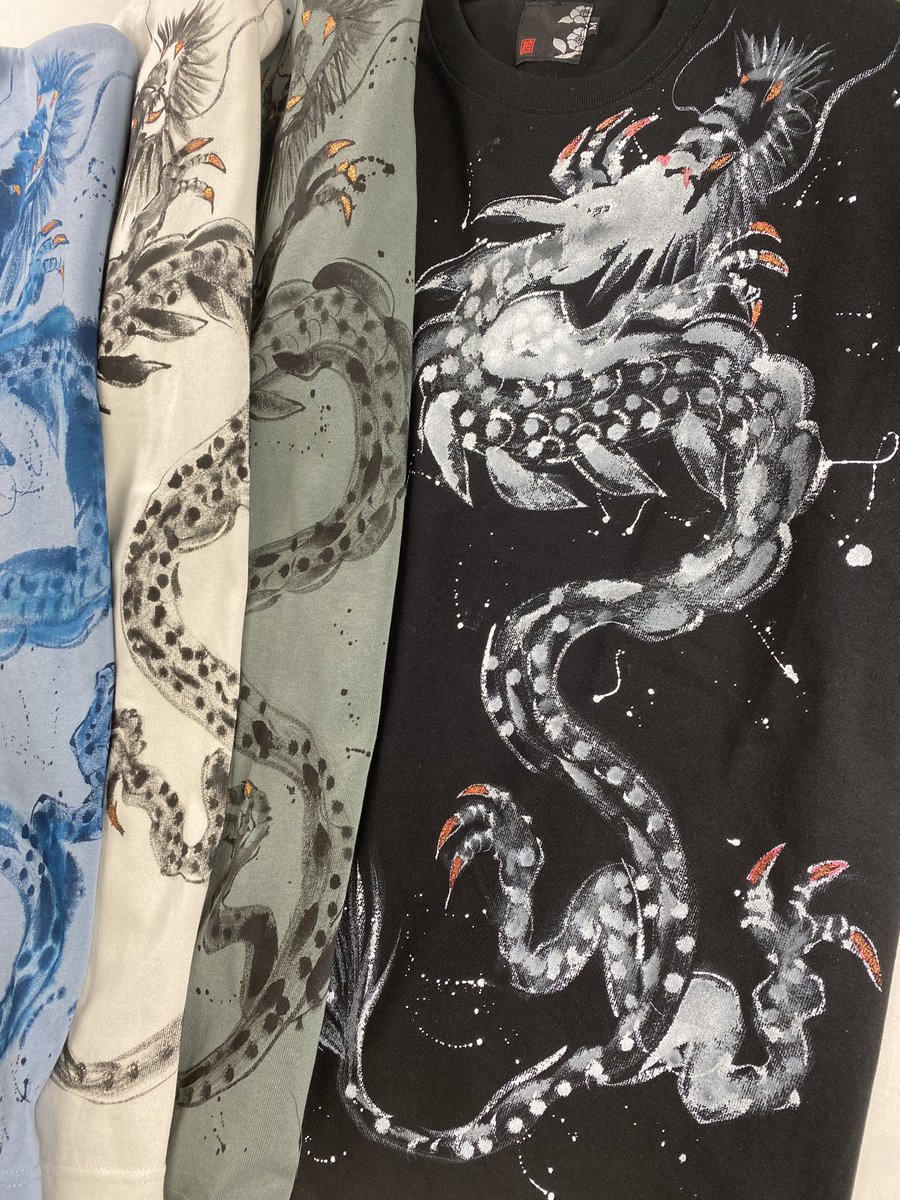kyoto_ao's tweet image. 【昇龍Tシャツ】
極暑生地のTシャツに
定番の昇龍を描きました！
新京極でお披露目です。
2026年3月14日〜3月31日
場所：コレクションショップYAMAMOTO京極店
住所：京都府京都市中京区中之町560番地
実演時間：12：00〜18：00
電話：075-221-4065

#handdrawn #handpainted #yuzen #dragon