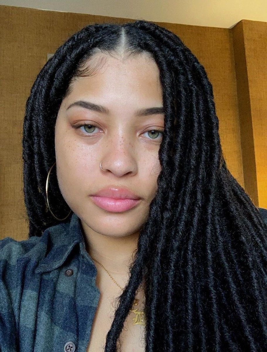 𝗺𝗲𝗻𝗮𝗵💋 tweet media