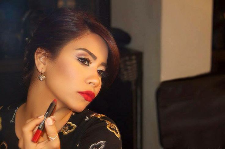 كل يوم صورة لشيرين لحد ماترجع tweet media