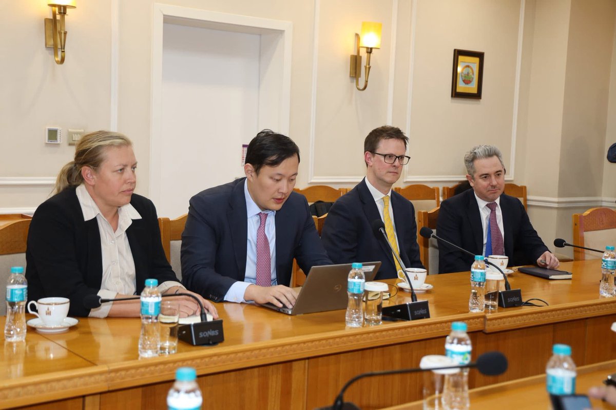 ОТ ТӨСЛИЙН ХУВЬ НИЙЛҮҮЛЭГЧДИЙН ЗЭЭЛИЙН ХҮҮГ БУУРУУЛАХ ХЭЛЭЛЦЭЭ ҮРГЭЛЖИЛЖ БАЙНА.

eot.mn/post/173176