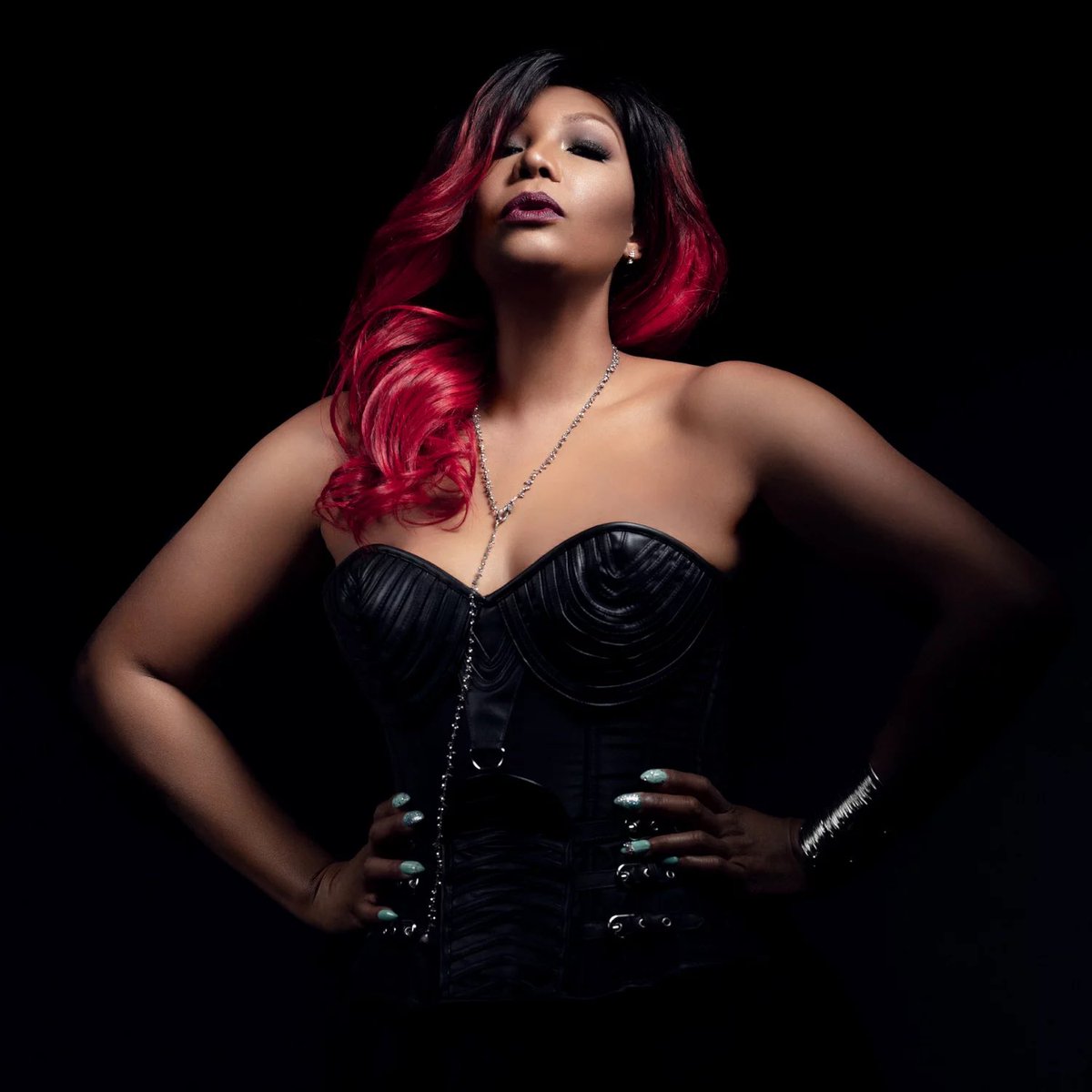 music__data's tweet image. 4 years ago today, Traci Braxton died at age 50 from Cancer.