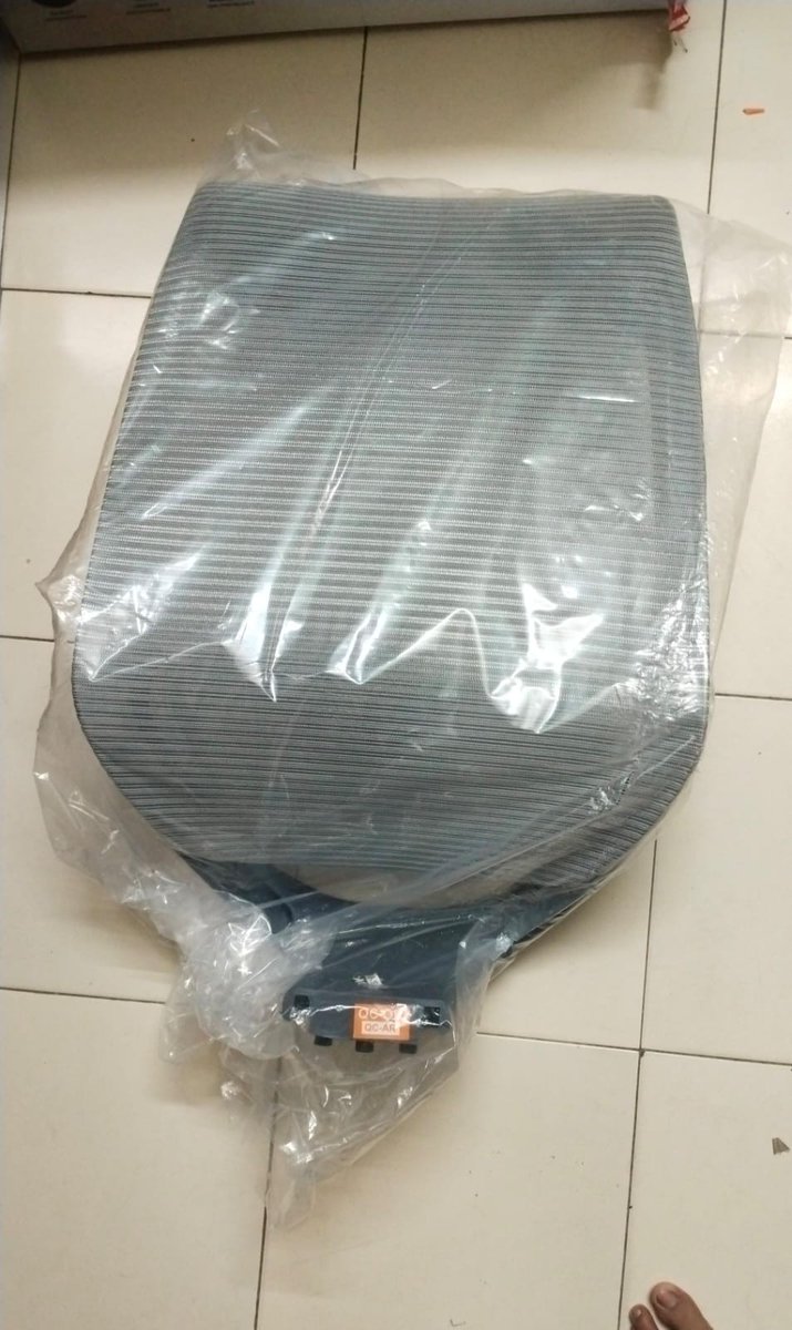 thakur133115's tweet photo. @jagograhakjago @PralhadJoshiOfc @blvermaup @Nimu_Bambhaniya @inidhikhare @MyGovInd @PMOIndia @nch1915 I purchased a Da-Urban Chair but upon unboxing I found that the product was incomplete and several parts were missing.I immediately raised a return request under the reason Missing Parts.Multiple time rejection of return request. Order ID OD436863035675064100 NCH Docket: 8838039 https://t.co/aJUsTI8Rin