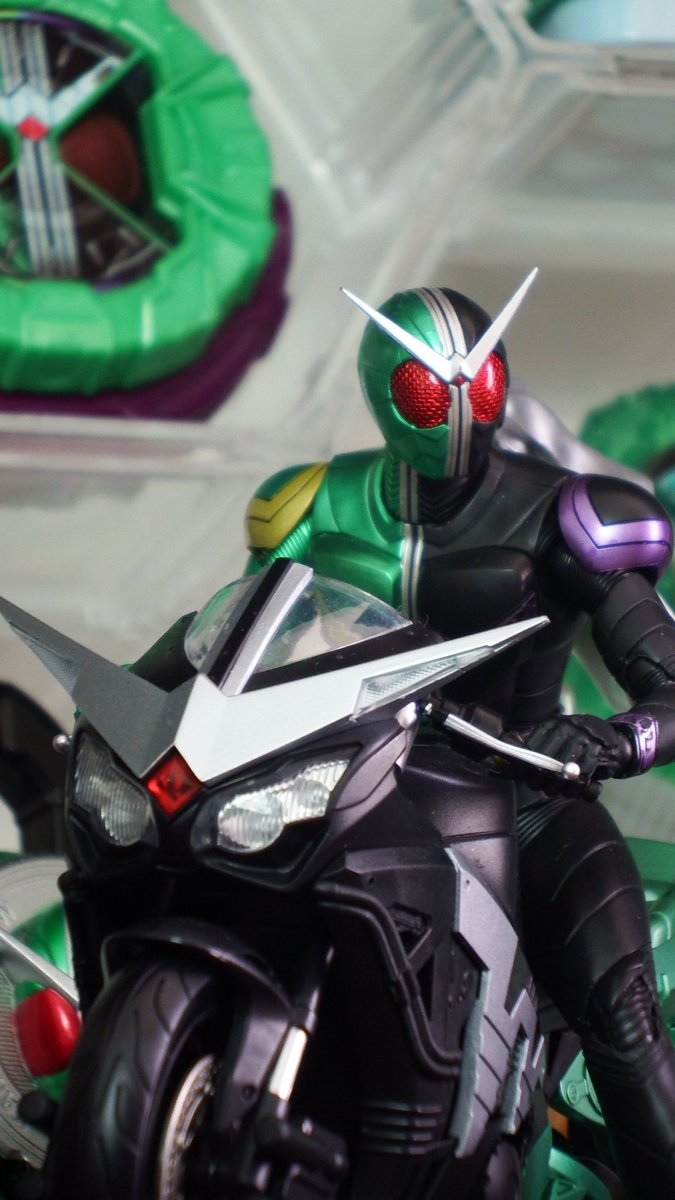 右利き@ tweet media