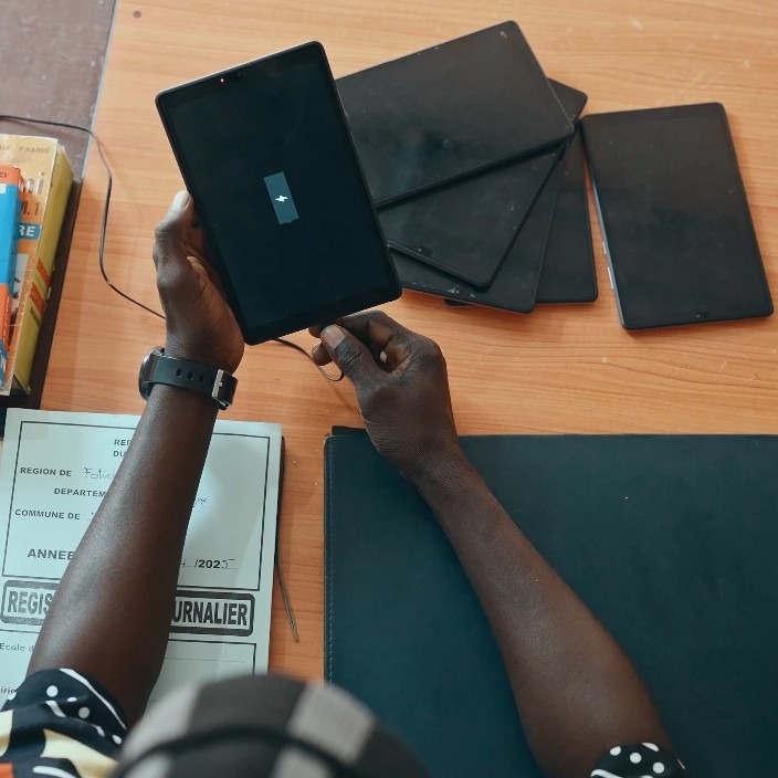 WorldBankAfrica's tweet image. [NEWS] World Bank Group Provides $137 Million to Help Accelerate Digital Integration and Job Creation in #Benin, #Liberia &amp;amp; #SierraLeone

The initiative aims to boost broadband access for 5.2 million people and enable 5.4 million new digital service users: wrld.bg/y5aS50YssL9