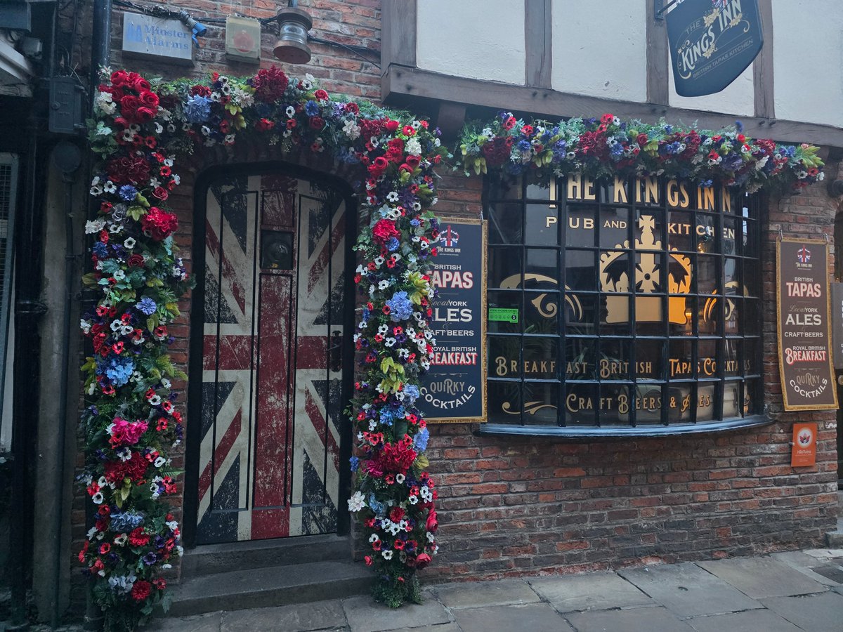 Mighty Mouse tweet media