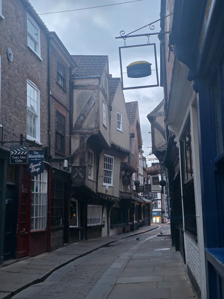 Mighty Mouse tweet media