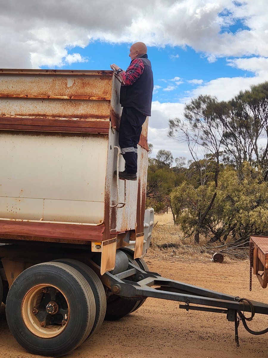 Bryn Davies an OA dad tweet media