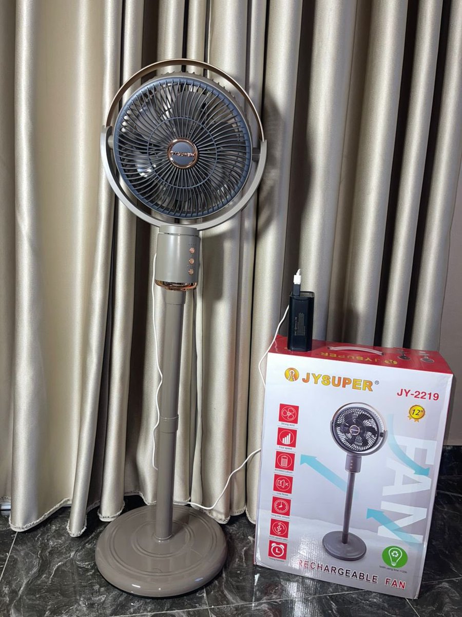 𝔸b𝕒𝕫𝕫 tweet media