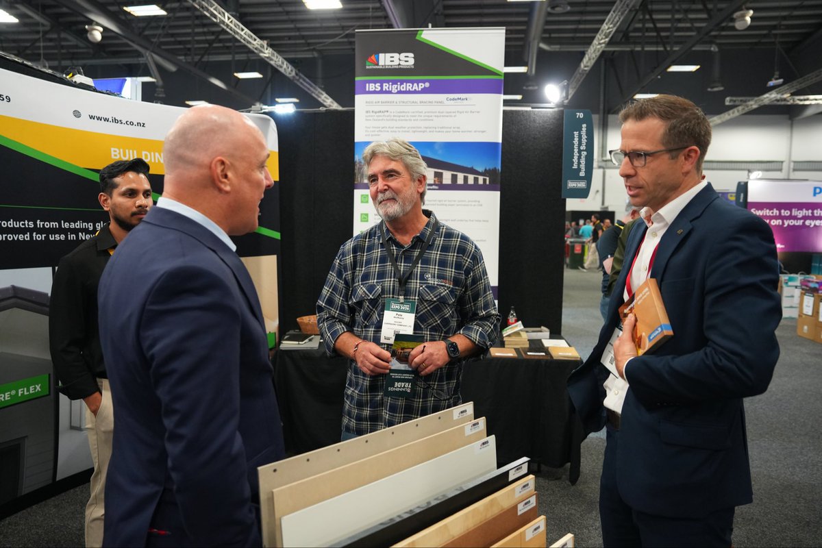 Christopher Luxon tweet media